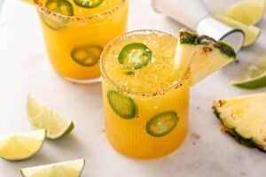 tiki cocktail